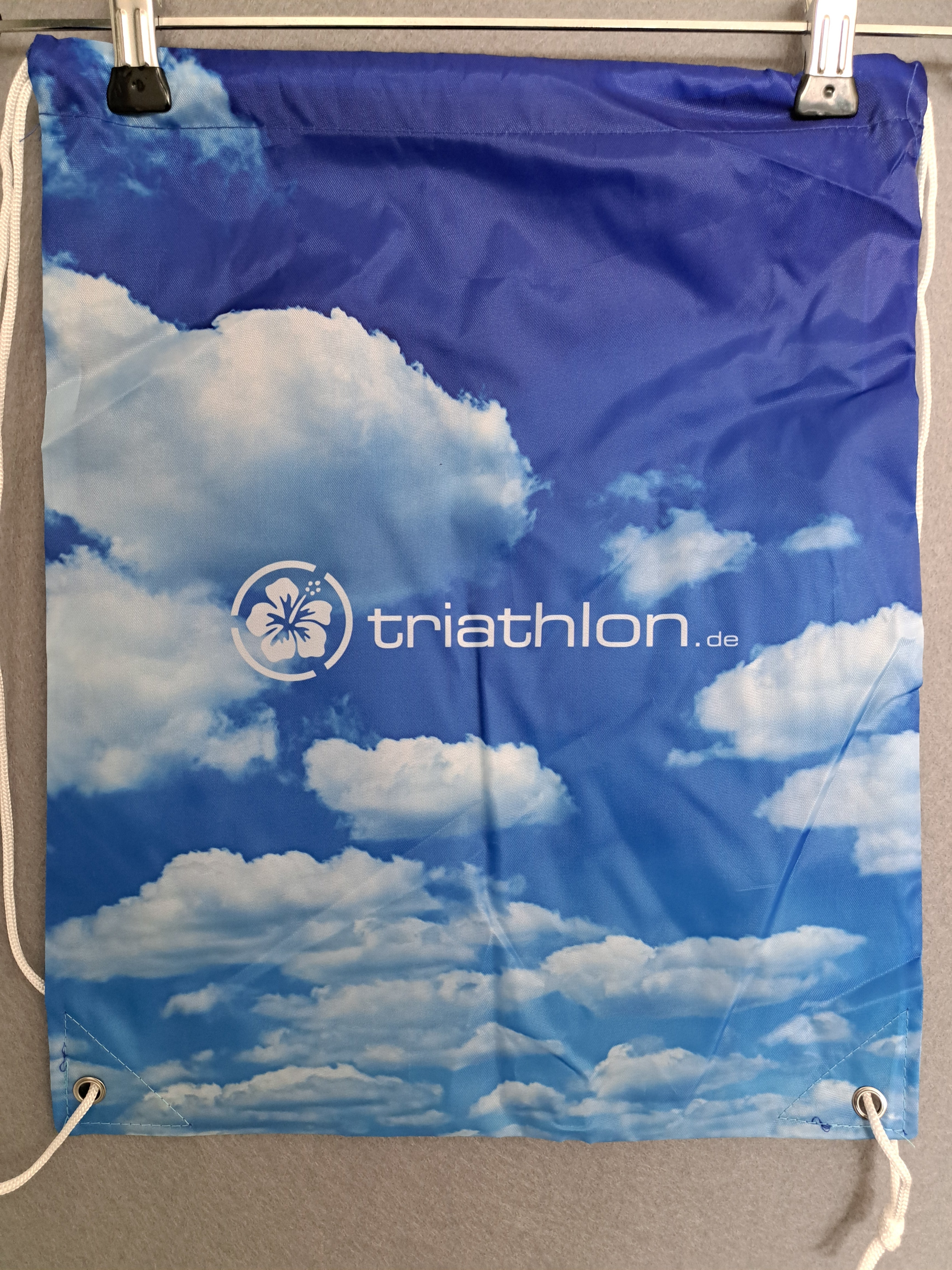 triathlon.de Aufbewahrungs- und Transport-Beutel Wolken blau