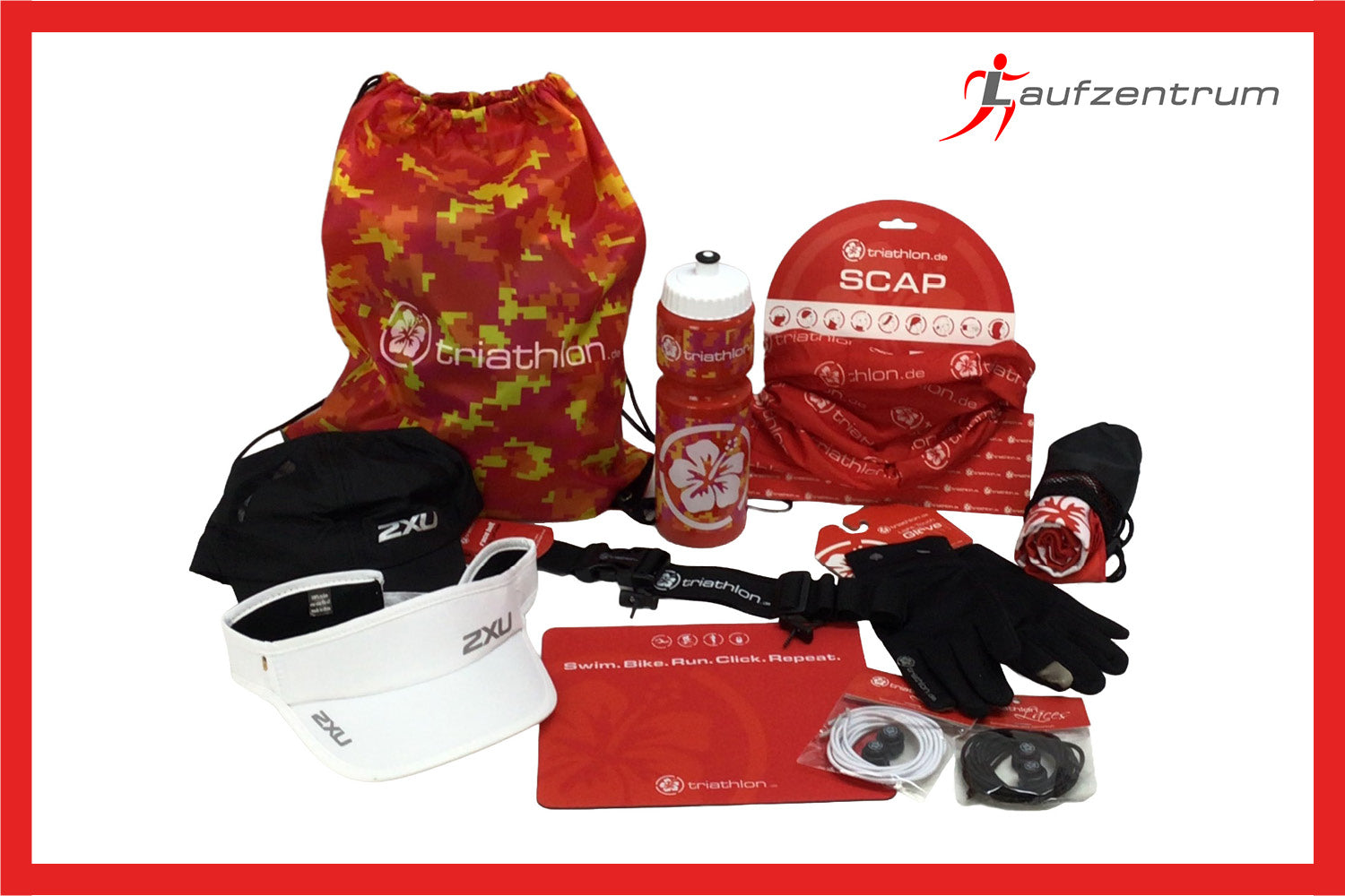 Sportset mit triathlon.de-Artikeln, darunter Turnbeutel, Trinkflasche, Multifunktionstücher, Visor, Handschuhe und Laufzubehör