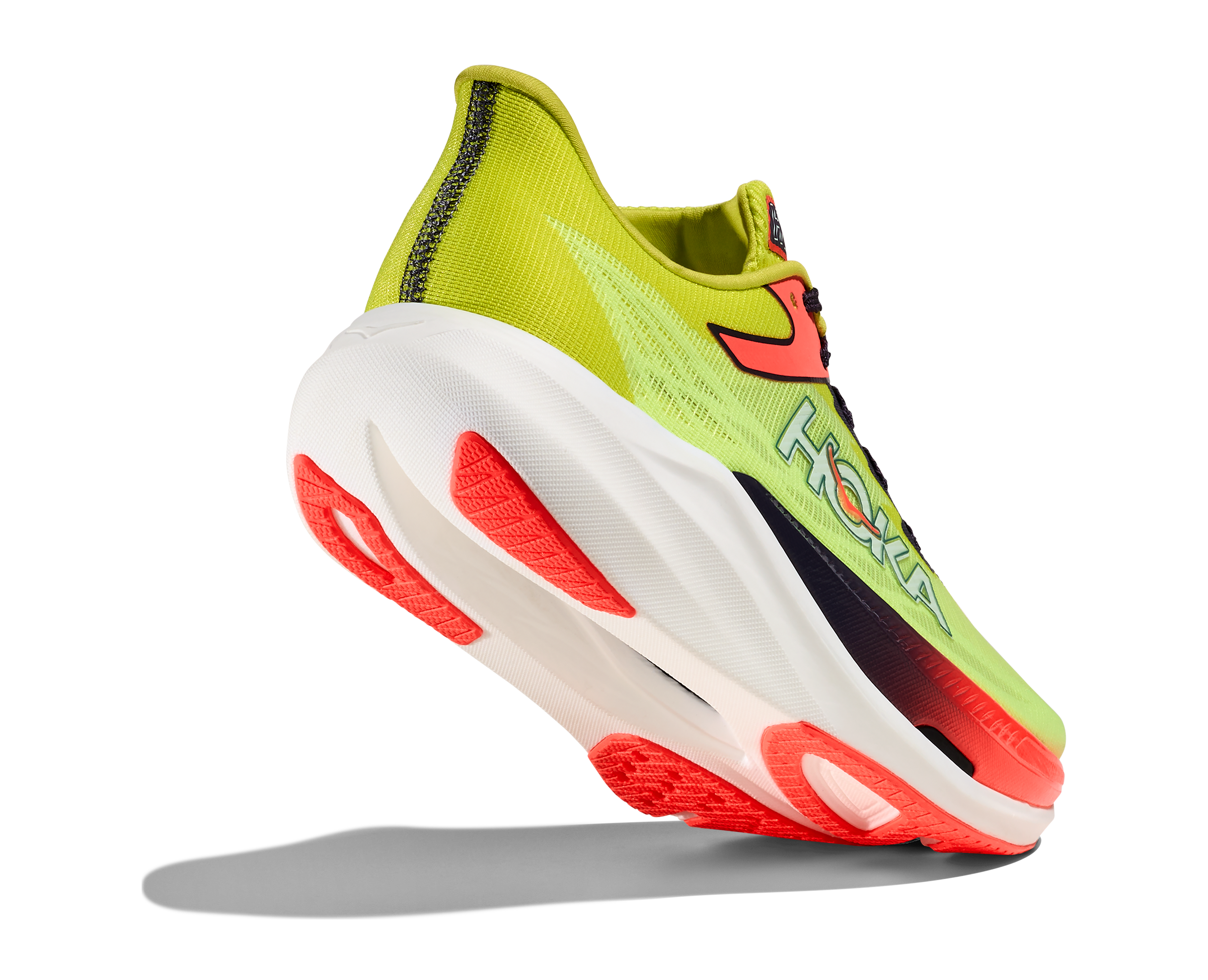 Schrägansicht rechter Schuh von hinten unten