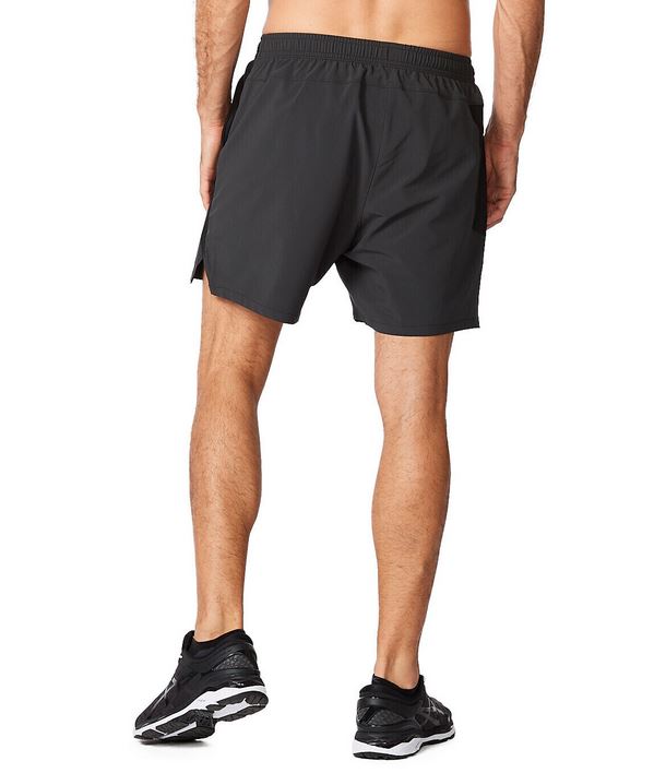 2XU Motion 6 Inch Shorts, Herren, Black