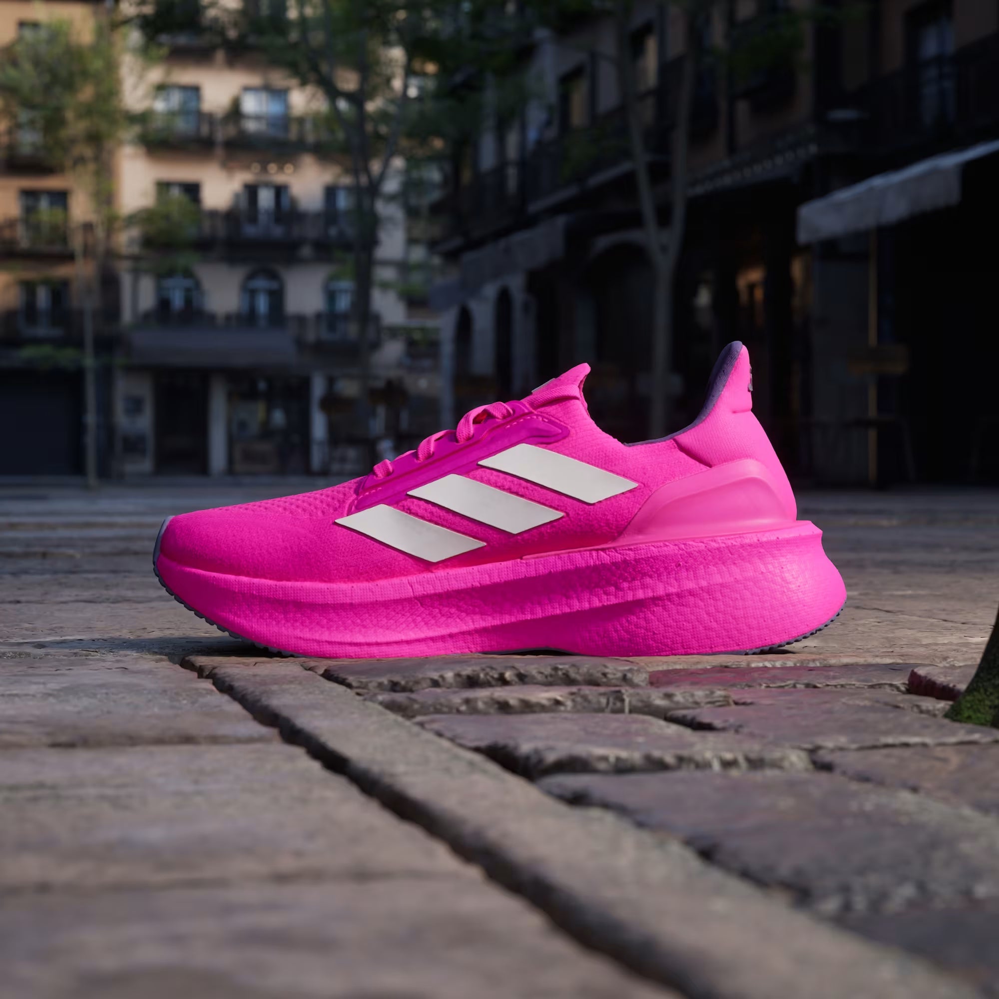 Seitenansicht rechter Laufschuh Innenseite